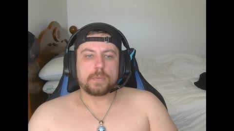 Snapshot of dylboi47 chatting on 10-17-25, 05:48 dylboi47 online show from 10-17-25, 05:48