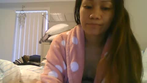 Snapshot of dylene1986 chatting on 06-20-26, 02:14 dylene1986 online show from 06-20-26, 02:14