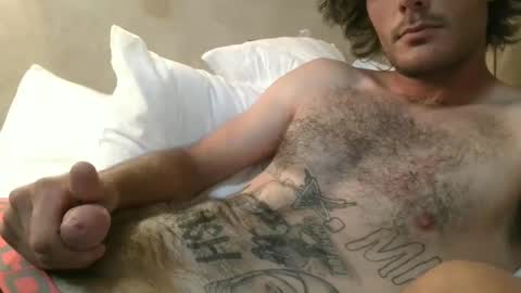 Snapshot of dylp400 chatting on 12-01-24, 09:37 dylp400 online show from 12-01-24, 09:37