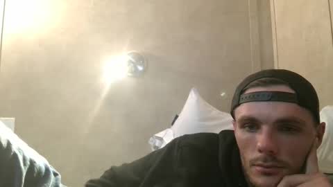 Snapshot of dylp400 chatting on 01-03-25, 04:48 dylp400 online show from 01-03-25, 04:48