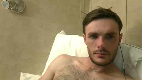 Snapshot of dylp400 chatting on 01-07-25, 10:01 dylp400 online show from 01-07-25, 10:01