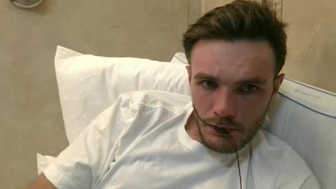 Snapshot of dylp400 chatting on 01-08-25, 02:35 dylp400 online show from 01-08-25, 02:35