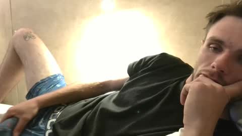 Snapshot of dylp400 chatting on 01-18-25, 11:21 dylp400 online show from 01-18-25, 11:21