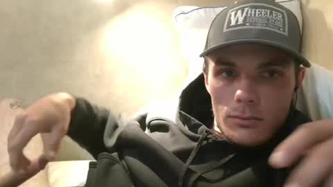 Snapshot of dylp400 chatting on 02-11-25, 02:57 dylp400 online show from 02-11-25, 02:57