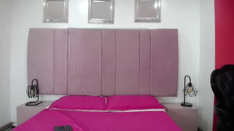 Snapshot of dymoni222 chatting on 03-05-25, 01:39 dymoni222 online show from 03-05-25, 01:39