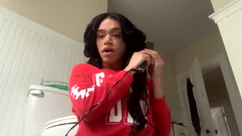 Snapshot of dynasty313 chatting on 12-19-24, 08:55 Dynasty online show from 12-19-24, 08:55