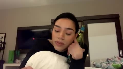 Snapshot of dynasty313 chatting on 01-07-25, 01:38 Dynasty online show from 01-07-25, 01:38