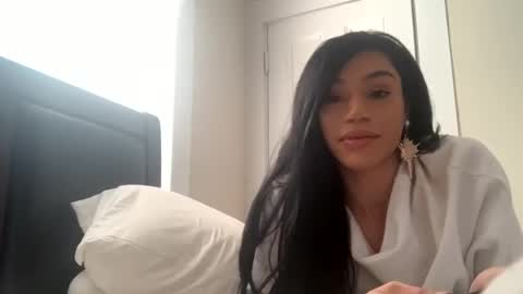 Snapshot of dynasty313 chatting on 01-25-25, 05:19 Dynasty online show from 01-25-25, 05:19