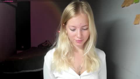 fansly - yourbestbaby online show from 12-06-24, 03:52