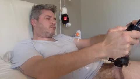 ER35 online show from 11-11-25, 05:24