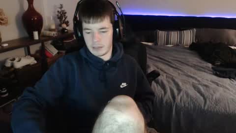 Alex online show from 03-25-26, 01:55