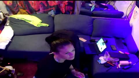 Kryztal Klear Jaxx online show from 01-11-25, 09:26