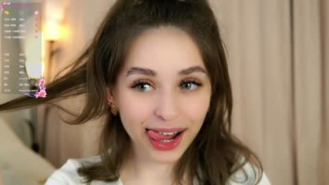 Snapshot of earlenebigge chatting on 12-14-24, 04:12 Kriss online show from 12-14-24, 04:12