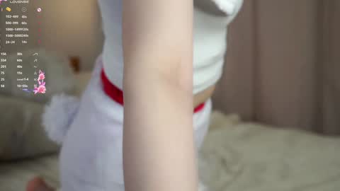 Snapshot of earlenebigge chatting on 12-24-24, 04:22 Kriss online show from 12-24-24, 04:22