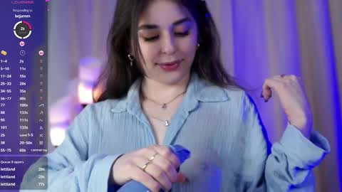 Snapshot of earlenebigge chatting on 02-10-25, 07:26 Kriss online show from 02-10-25, 07:26