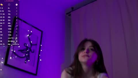 Snapshot of earlenebigge chatting on 02-11-25, 03:18 Kriss online show from 02-11-25, 03:18