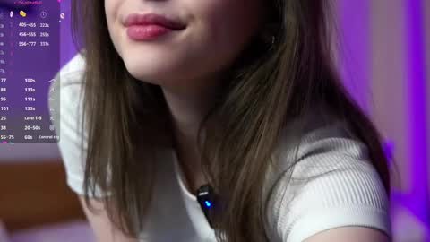 Snapshot of earlenebigge chatting on 02-25-25, 04:46 Kriss online show from 02-25-25, 04:46
