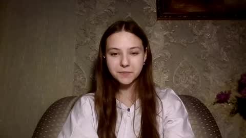 Yuni online show from 04-18-26, 04:11