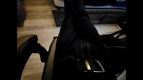 Ears2ears online show from 02-24-25, 01:13