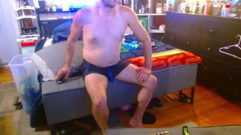 Snapshot of eastbayboy57 chatting on 06-12-26, 05:17 eastbayboy57 online show from 06-12-26, 05:17
