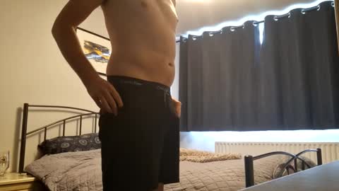 Snapshot of easy_fit00 chatting on 05-12-26, 10:45 easy_fit00 online show from 05-12-26, 10:45