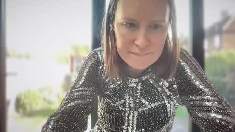 Snapshot of eatmypie69 chatting on 02-05-25, 10:19 Nadia Ferreira  online show from 02-05-25, 10:19