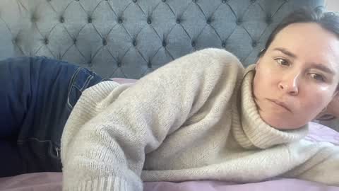 Nadia Ferreira  online show from 01-14-26, 11:49