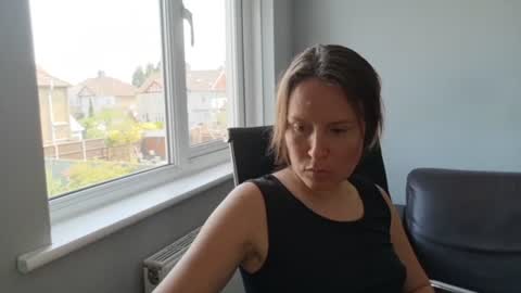 Nadia Ferreira  online show from 06-23-26, 12:03