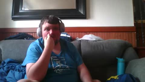 Snapshot of eazyb1991 chatting on 03-12-26, 06:58 Eazyb91 online show from 03-12-26, 06:58