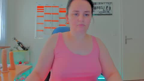 Snapshot of ebikon24 chatting on 05-23-26, 04:22 ebikon24 online show from 05-23-26, 04:22