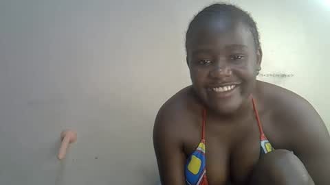 Queen online show from 01-17-26, 07:17