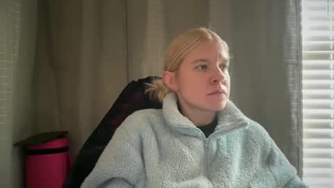 americnbarbie online show from 11-17-25, 05:19