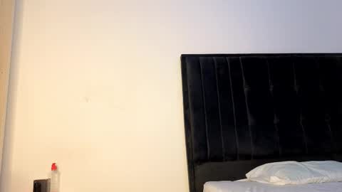 Arya online show from 11-15-25, 08:27