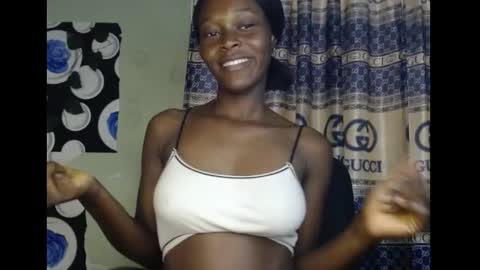 Snapshot of ebony_dark_melaninqueen chatting on 09-12-25, 03:12 vicky online show from 09-12-25, 03:12