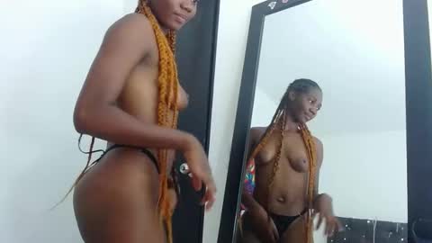 Snapshot of ebony_fantasy_ chatting on 12-13-24, 11:06 Natalia online show from 12-13-24, 11:06