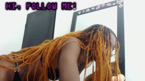 Snapshot of ebony_fantasy_ chatting on 01-17-25, 04:15 Natalia online show from 01-17-25, 04:15