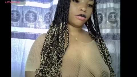 Snapshot of ebony_floral chatting on 08-05-26, 07:33 Princess online show from 08-05-26, 07:33