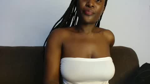 ebony online show from 10-12-25, 08:52