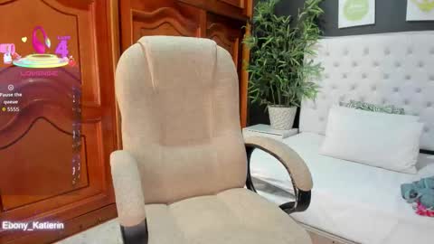 ebony_katterin online show from 10-15-25, 10:59