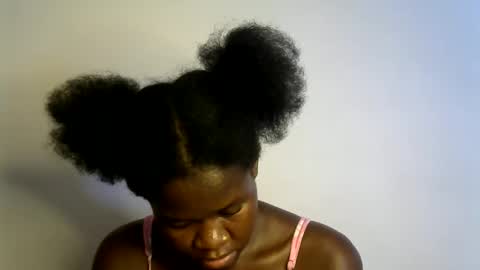 Snapshot of ebony_lynne chatting on 05-10-26, 06:29 ebony_lynne online show from 05-10-26, 06:29