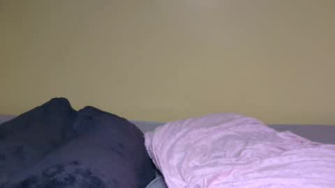 Snapshot of ebony_meganne chatting on 07-11-26, 11:06 meganne online show from 07-11-26, 11:06