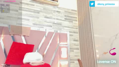 Snapshot of ebony_priincess chatting on 06-28-26, 01:44 Valery online show from 06-28-26, 01:44
