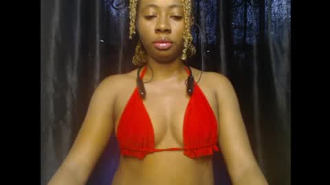 Queen online show from 03-29-26, 07:41