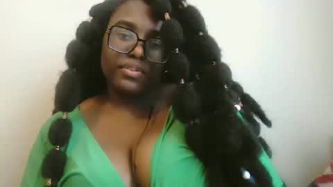 Snapshot of ebonybigtitqueen3 chatting on 11-14-25, 07:23 ebonybigtitqueen3 online show from 11-14-25, 07:23