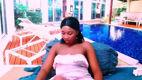 Tamia online show from 02-15-25, 01:10