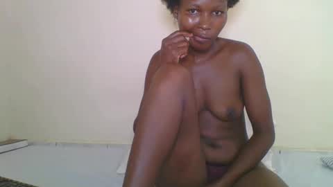 Snapshot of ebonycutegal1996 chatting on 11-23-25, 07:57 TRIZER online show from 11-23-25, 07:57