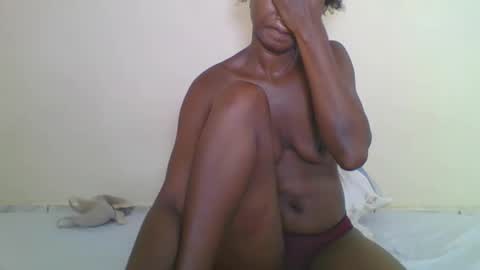 Snapshot of ebonycutegal1996 chatting on 11-24-25, 09:31 TRIZER online show from 11-24-25, 09:31