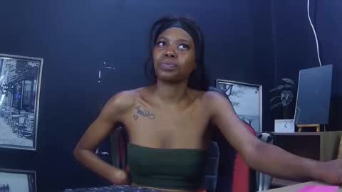 Snapshot of ebonydivaxx chatting on 09-29-25, 06:51 kimberley online show from 09-29-25, 06:51