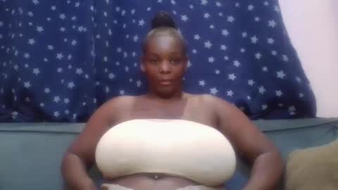 Snapshot of ebonymayahh chatting on 05-02-26, 01:16 ebonymayahh online show from 05-02-26, 01:16