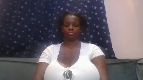 Snapshot of ebonymayahh chatting on 05-06-26, 07:35 ebonymayahh online show from 05-06-26, 07:35
